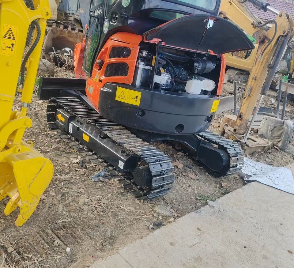 Miniexcavadora Kubota U30: foto 7