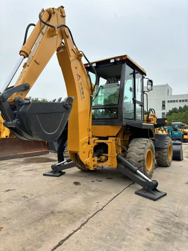 SDLG LGB680 - Retroexcavadora: foto 4 SDLG LGB680 - Retroexcavadora: foto 4