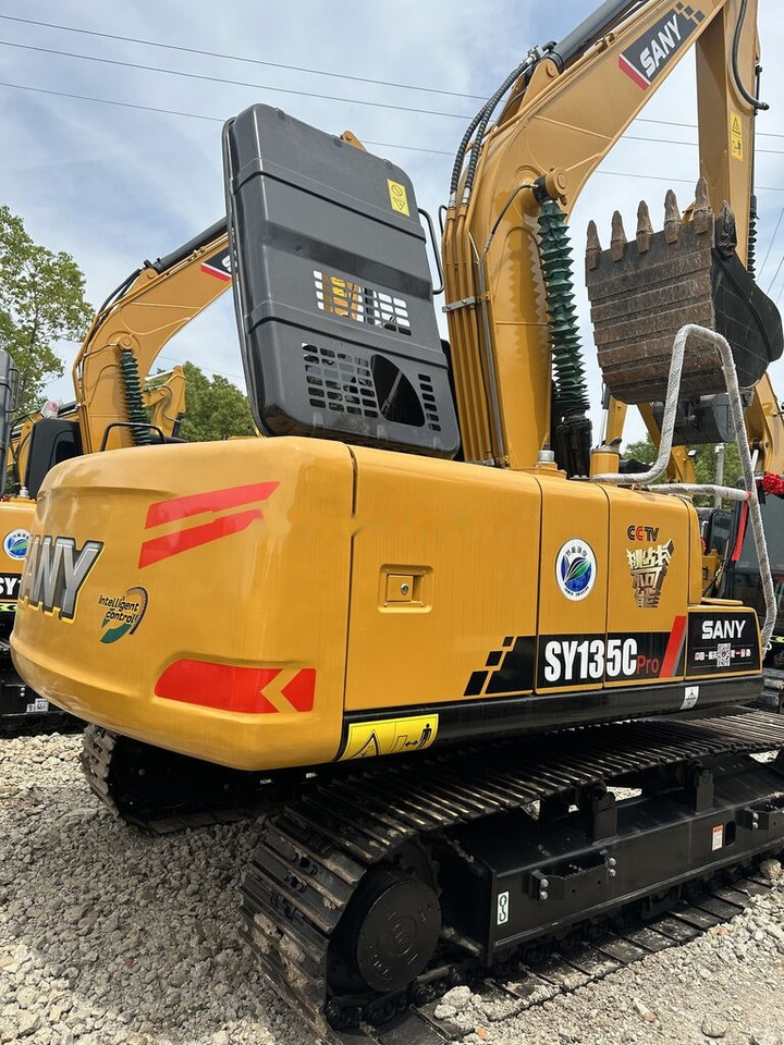 Sany SY135C - Excavadora de cadenas: foto 1 Sany SY135C - Excavadora de cadenas: foto 1