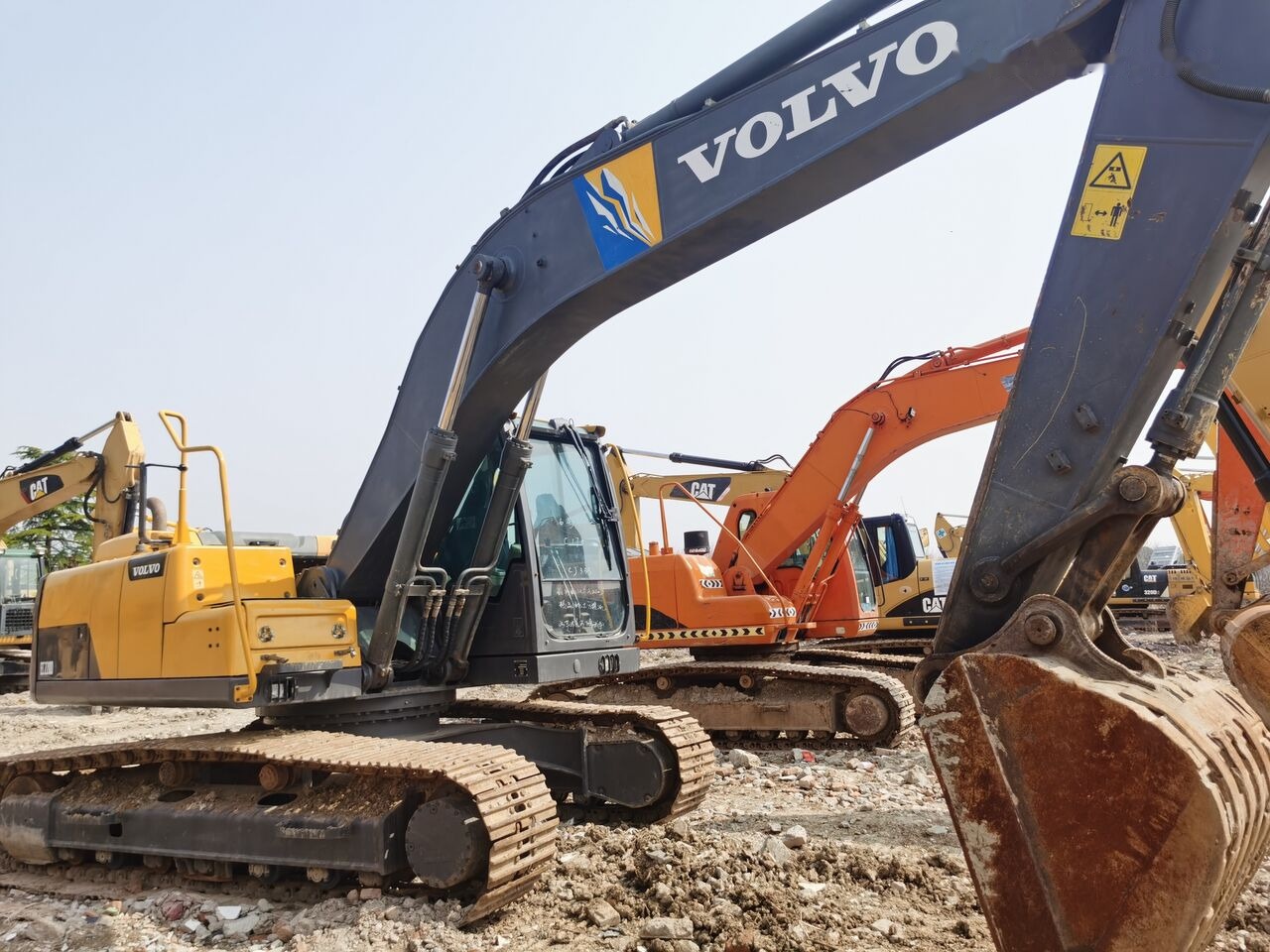 Volvo EC220 - Excavadora de cadenas: foto 3 Volvo EC220 - Excavadora de cadenas: foto 3