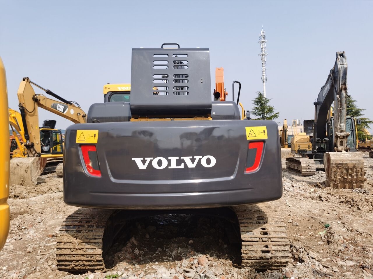 Volvo EC220 - Excavadora de cadenas: foto 2 Volvo EC220 - Excavadora de cadenas: foto 2