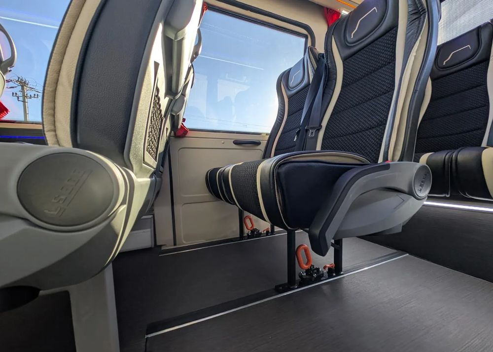 Minibús, Furgoneta de pasajeros nuevo Mercedes-Benz Sprinter 519: foto 15