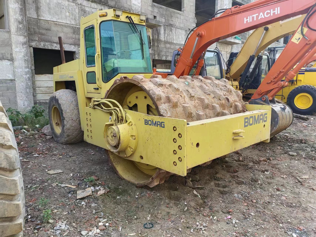 BOMAG BW 217D-2 - Compactador: foto 1 BOMAG BW 217D-2 - Compactador: foto 1