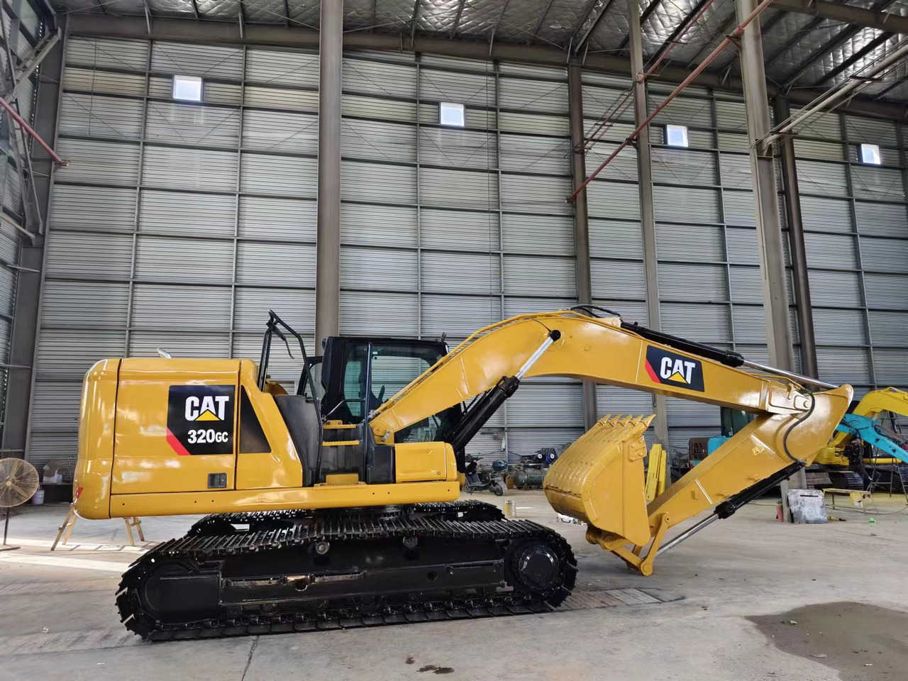 CAT 320GC - Excavadora de cadenas: foto 1 CAT 320GC - Excavadora de cadenas: foto 1