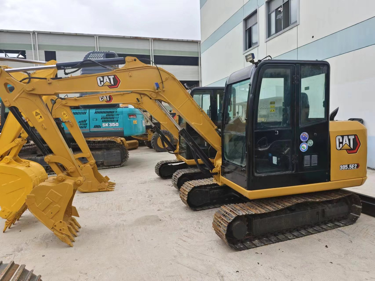CATERPILLAR 305.5e2 - Excavadora de cadenas: foto 2 CATERPILLAR 305.5e2 - Excavadora de cadenas: foto 2