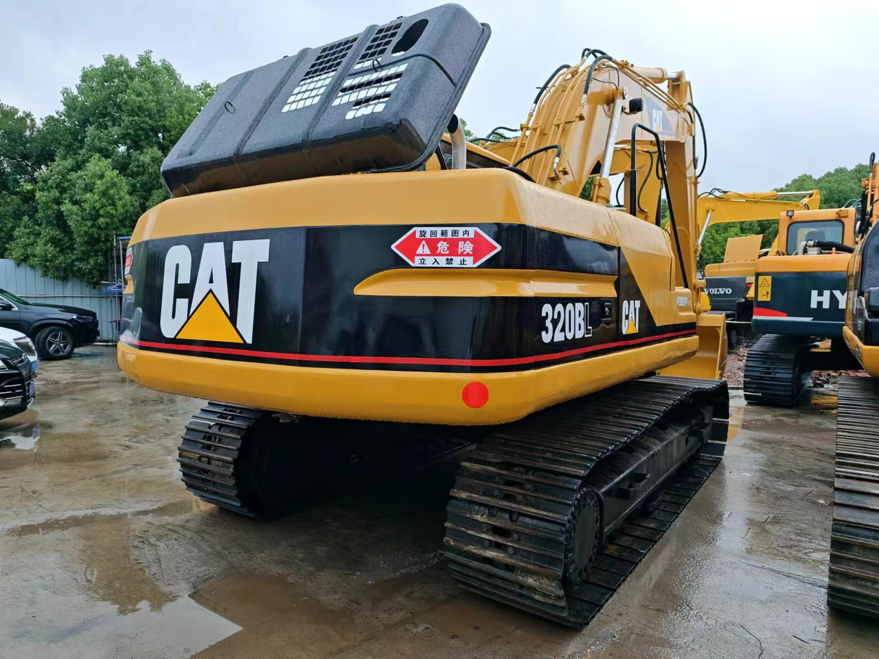 CATERPILLAR 320BL - Excavadora de cadenas: foto 2 CATERPILLAR 320BL - Excavadora de cadenas: foto 2
