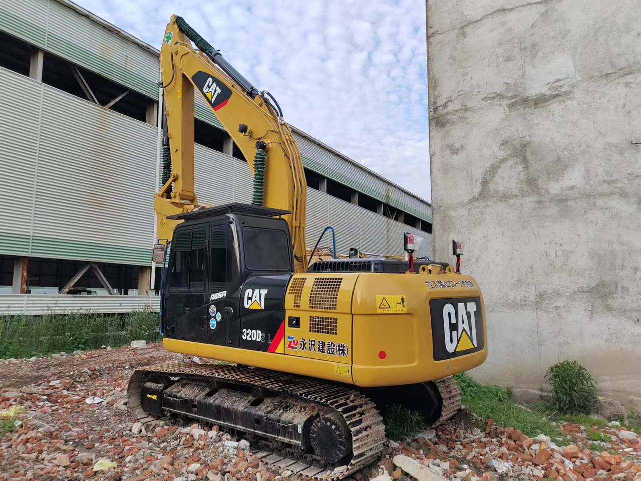 CATERPILLAR 320D2L CAT 320D - Excavadora de cadenas: foto 1 CATERPILLAR 320D2L CAT 320D - Excavadora de cadenas: foto 1