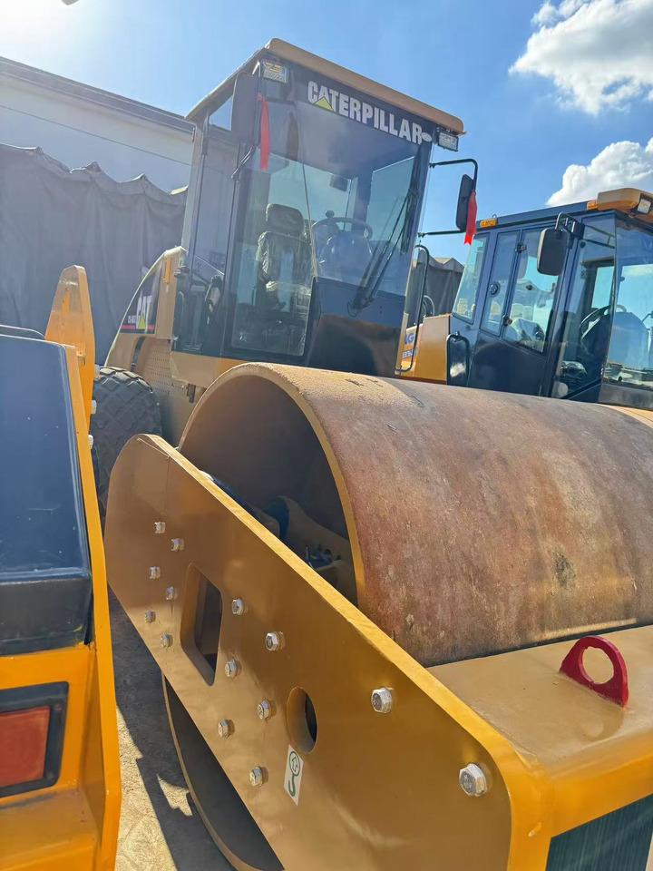 CATERPILLAR CS683E - Apisonadora de asfalto: foto 3 CATERPILLAR CS683E - Apisonadora de asfalto: foto 3
