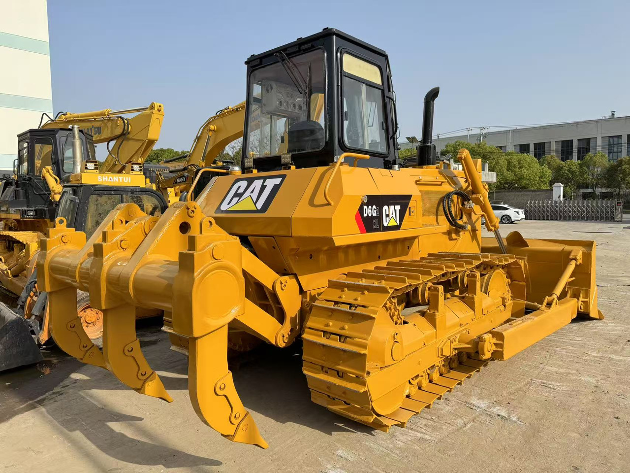 CATERPILLAR D6G2 - Bulldozer: foto 2 CATERPILLAR D6G2 - Bulldozer: foto 2