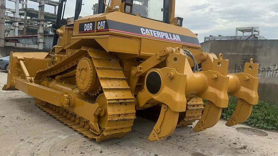 Bulldozer CATERPILLAR D8R: foto 6