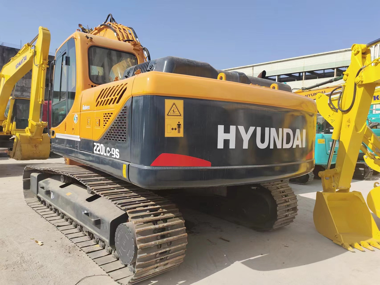 HYUNDAI 220LC-9S 305LC-9T 385LC-9T - Excavadora de cadenas: foto 2 HYUNDAI 220LC-9S 305LC-9T 385LC-9T - Excavadora de cadenas: foto 2