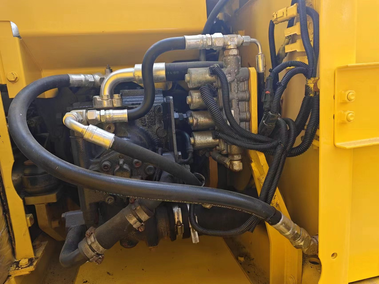 Leasing de KOMATSU PC120-6 KOMATSU PC120-6: foto 6