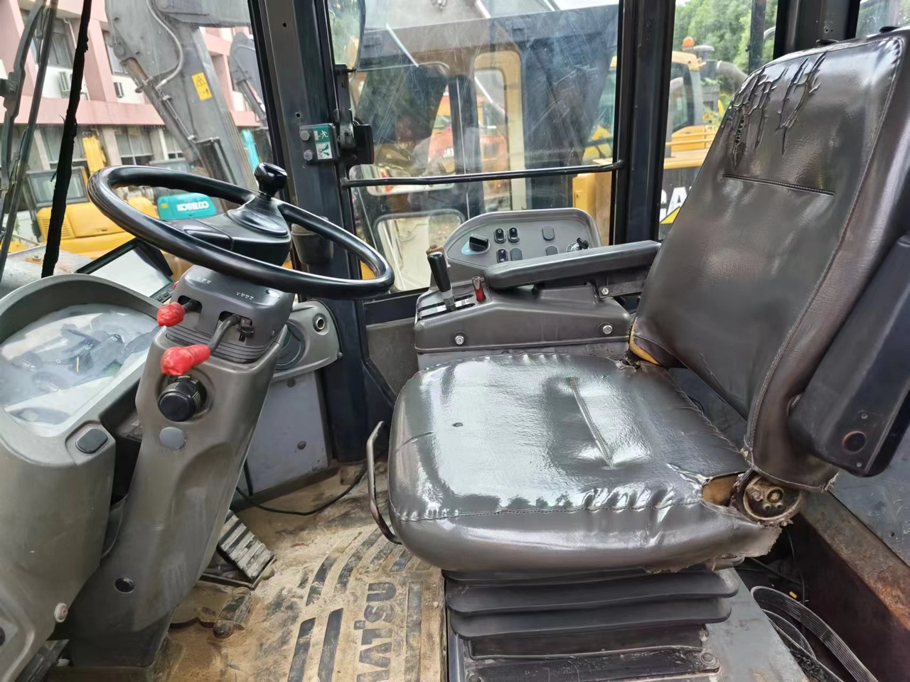 KOMATSU WA380-6 - Cargadora de ruedas: foto 4 KOMATSU WA380-6 - Cargadora de ruedas: foto 4