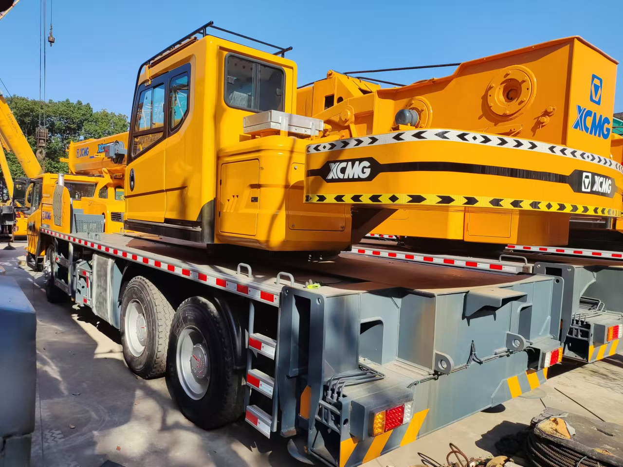 XCMG XCT25 mobile crane 25tons China made - Autogrúa: foto 3 XCMG XCT25 mobile crane 25tons China made - Autogrúa: foto 3