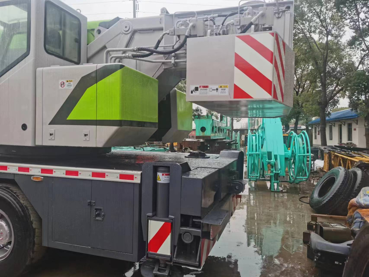 ZOOMLION ZTC251V - Autogrúa: foto 5 ZOOMLION ZTC251V - Autogrúa: foto 5