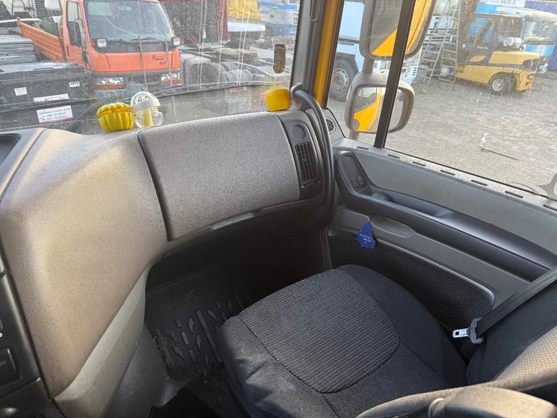 Cabeza tractora DAF XF 105.460 Tractor unit: foto 16