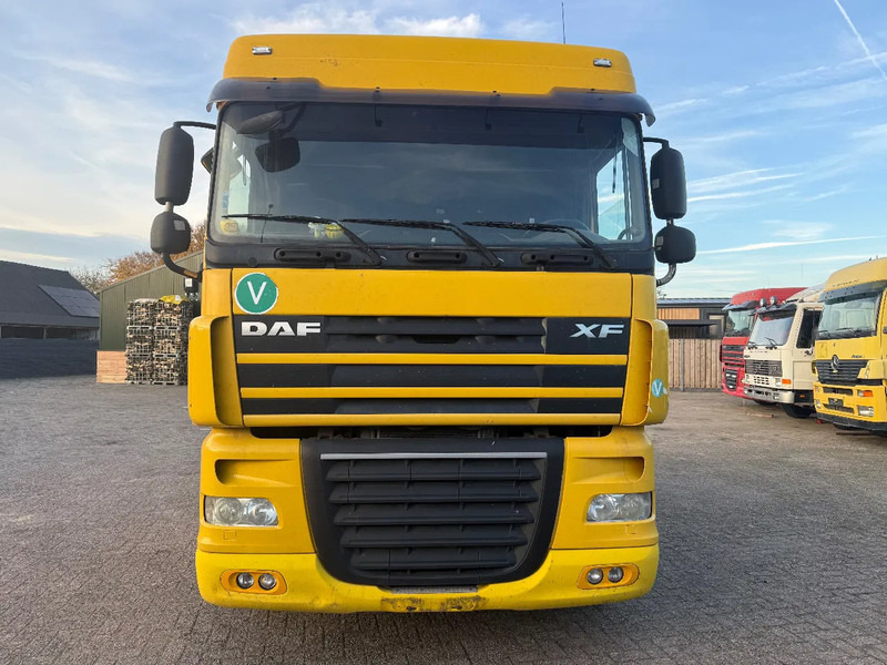 Cabeza tractora DAF XF 105.460 Tractor unit: foto 9