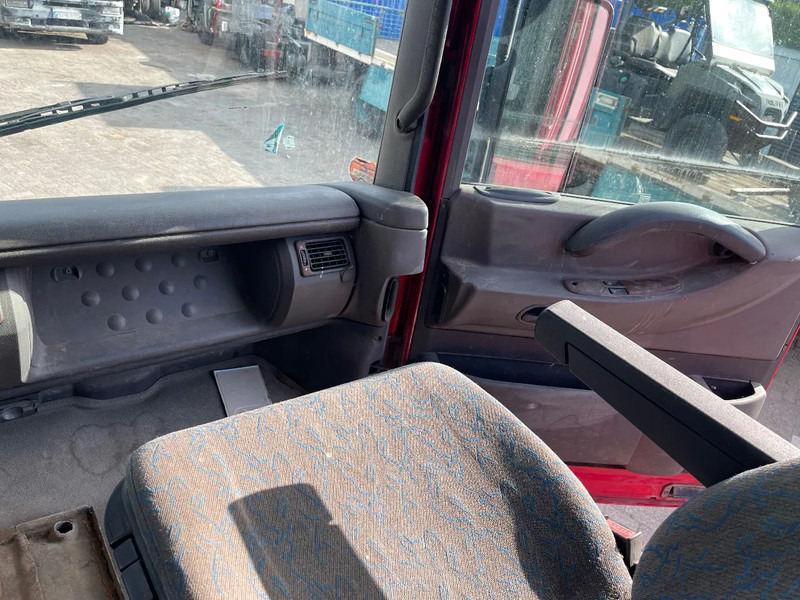 Camión caja cerrada Renault Magnum AE 430 Transporter: foto 13