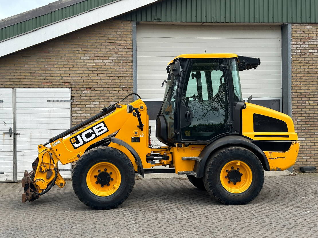 JCB TM220 SV A - Cargadora de ruedas telescópica: foto 1 JCB TM220 SV A - Cargadora de ruedas telescópica: foto 1