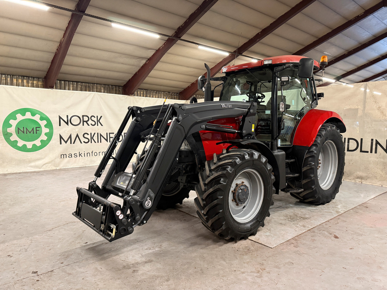 CASE IH Maxxum 140 - Tractor: foto 1 CASE IH Maxxum 140 - Tractor: foto 1