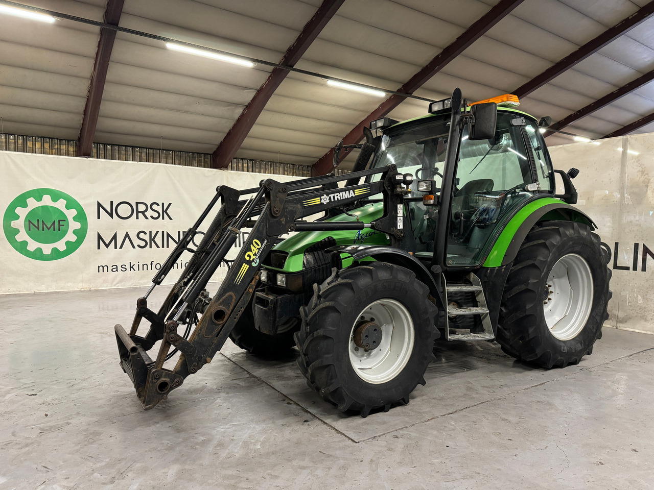 Tractor Deutz Fahr Agrotron 85: foto 1
