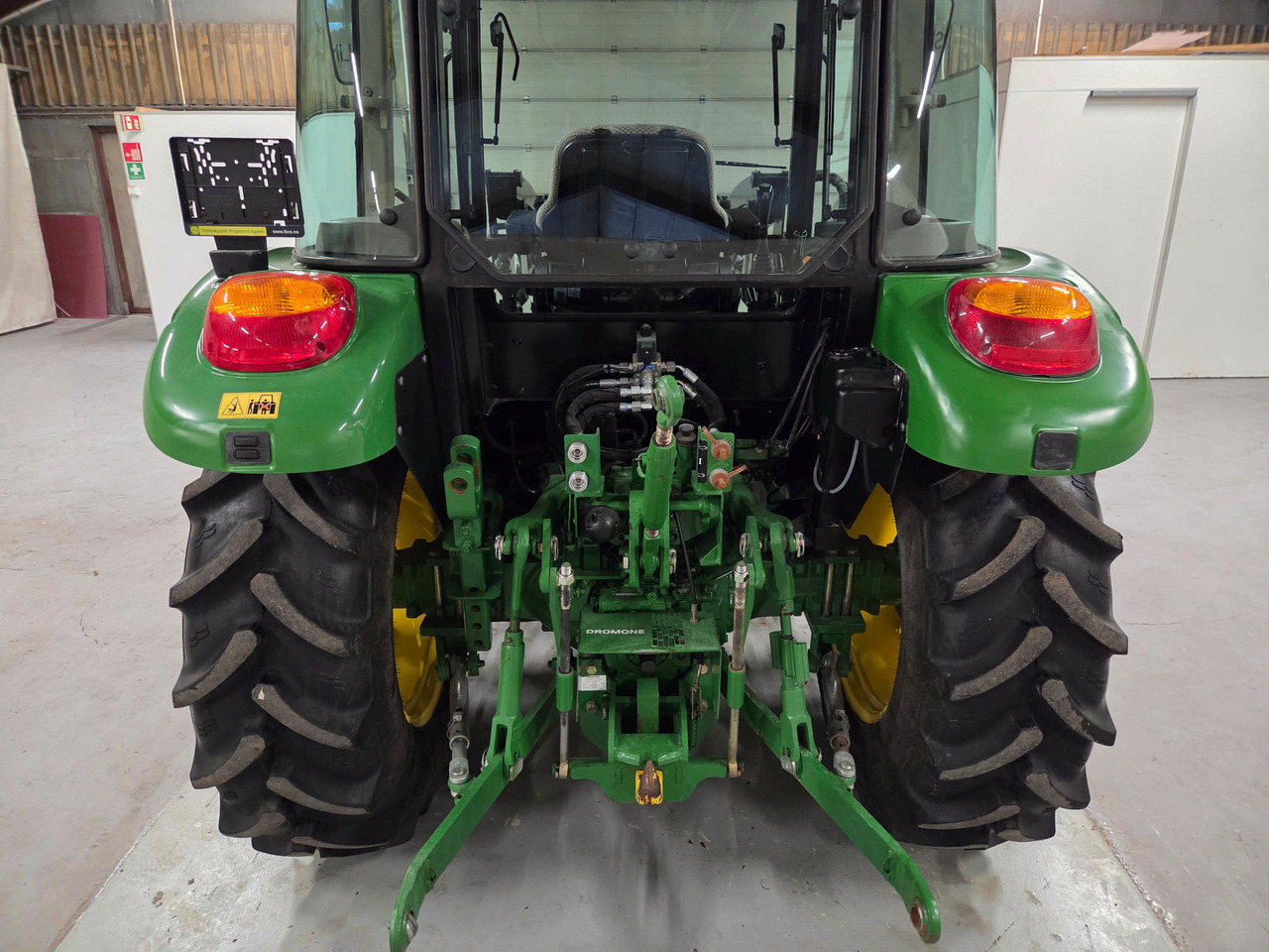 John Deere 5055E #600 timer - Tractor: foto 5 John Deere 5055E #600 timer - Tractor: foto 5