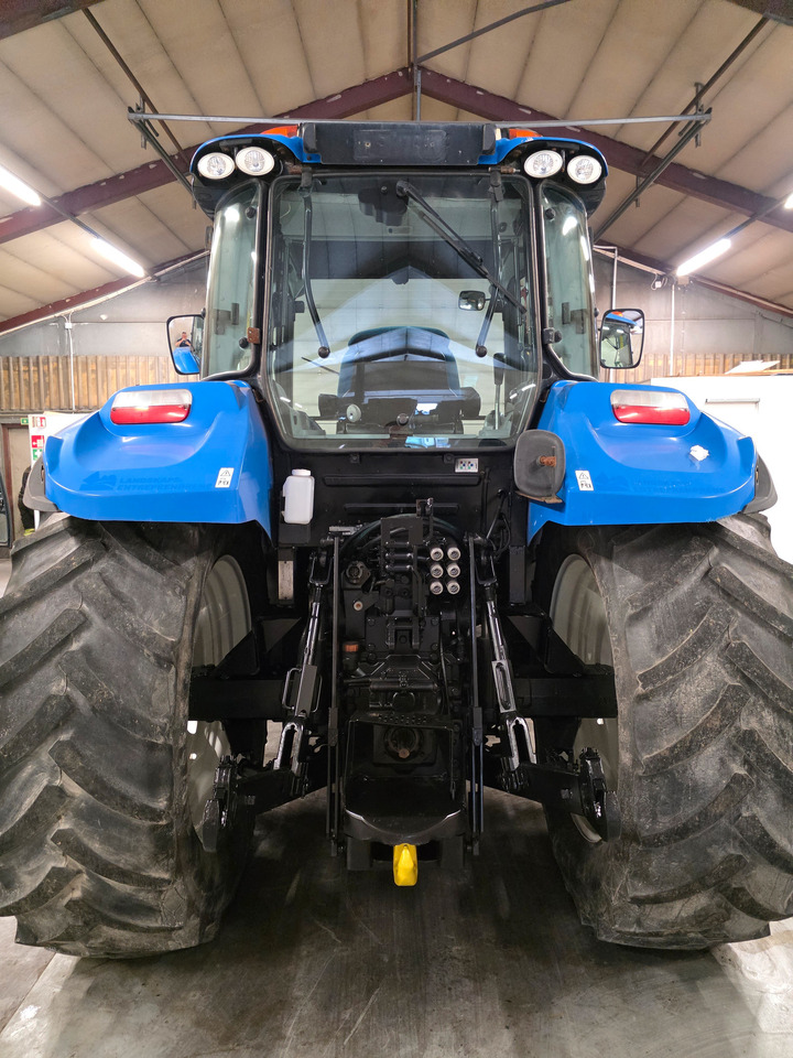 New Holland T5.115 EC - Tractor: foto 4 New Holland T5.115 EC - Tractor: foto 4
