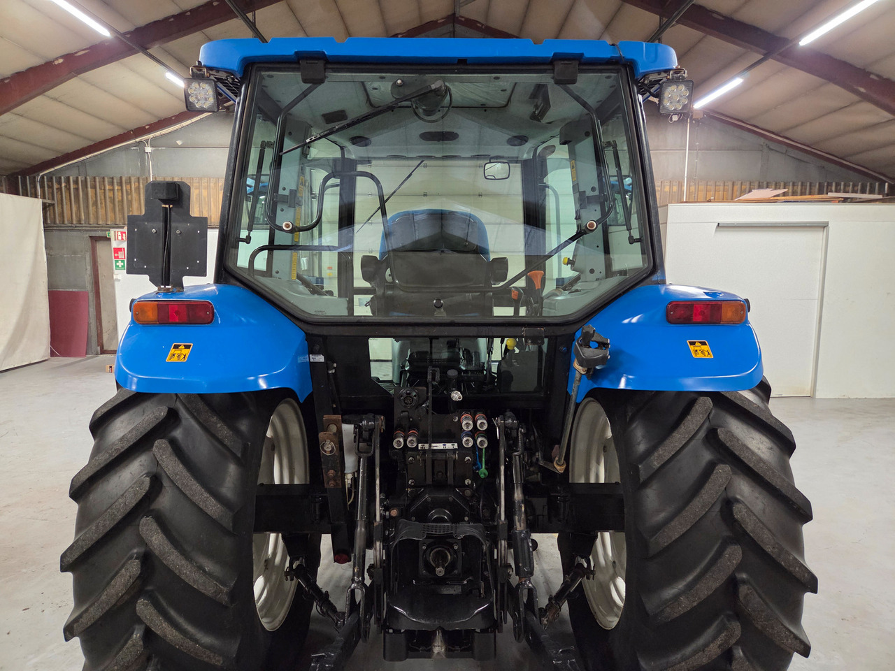 New Holland T5060 #Fin 1 eiers traktor - Tractor: foto 4 New Holland T5060 #Fin 1 eiers traktor - Tractor: foto 4