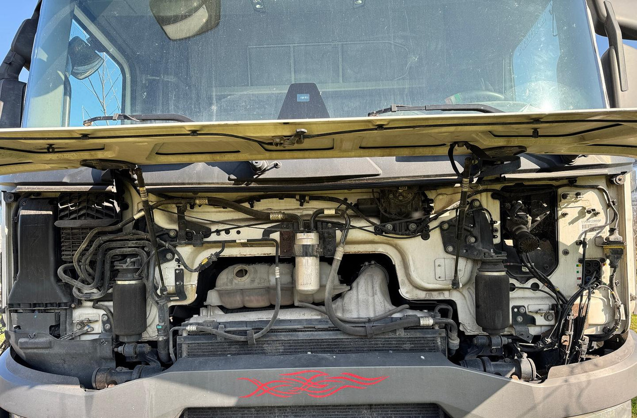 Trattore stradale Renault T460 - 2015 - Cabeza tractora: foto 5 Trattore stradale Renault T460 - 2015 - Cabeza tractora: foto 5