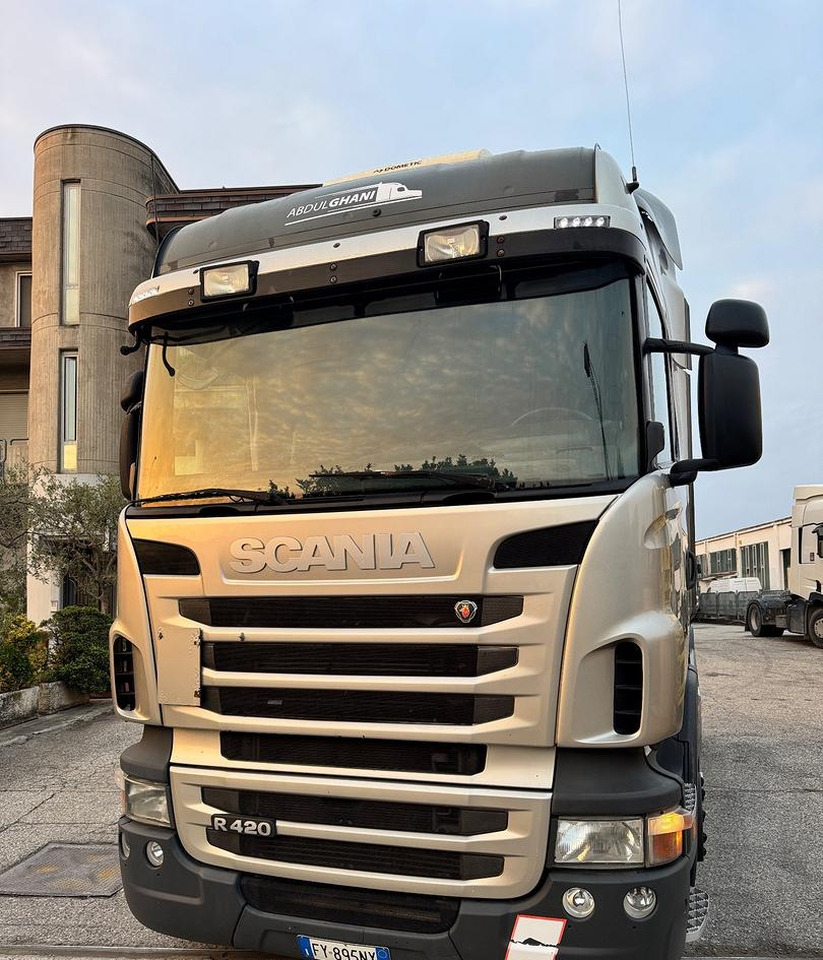 Trattore stradale Scania R420 - Euro 5 - 2011 - Cabeza tractora: foto 4 Trattore stradale Scania R420 - Euro 5 - 2011 - Cabeza tractora: foto 4