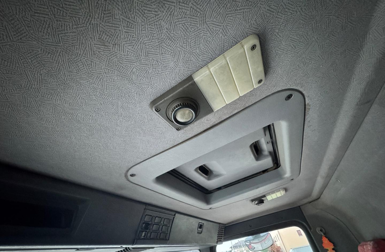 Scania R124/470 Ribaltabile 8X4 - Camión volquete: foto 5 Scania R124/470 Ribaltabile 8X4 - Camión volquete: foto 5