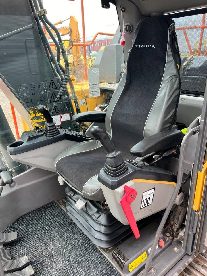 Excavadora de cadenas Volvo EC 140 EL: foto 27