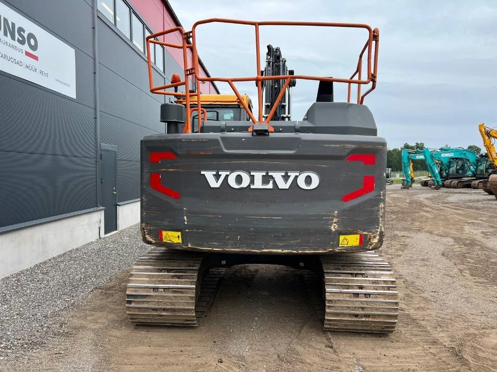Excavadora de cadenas Volvo EC 140 EL: foto 7