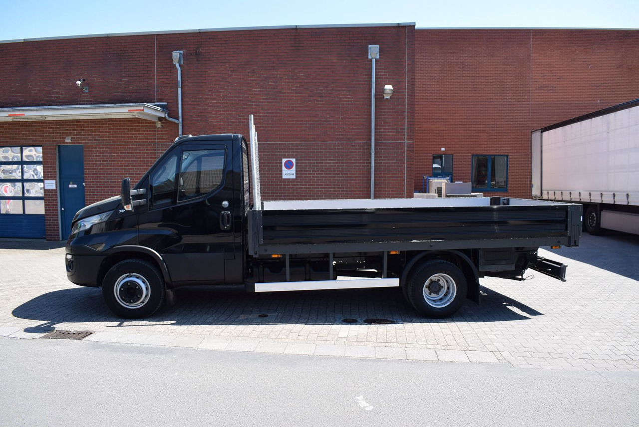Iveco Daily 72 C 18 Pritsche Automatik Standheizung - Furgoneta caja abierta: foto 1 Iveco Daily 72 C 18 Pritsche Automatik Standheizung - Furgoneta caja abierta: foto 1