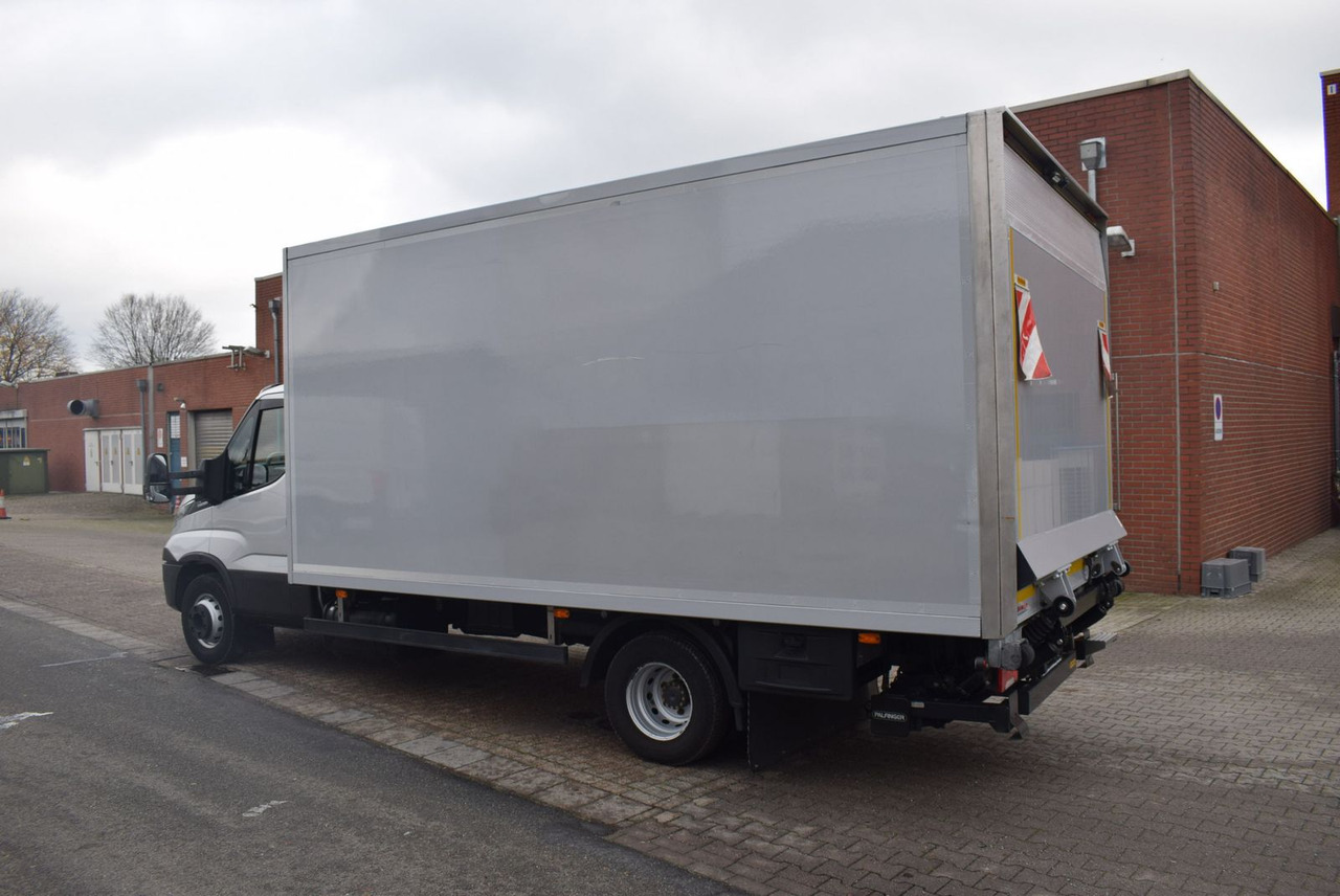 Iveco Daily 72 C18 Supra 850 Tiefkühler 3 Kammer LBW - Furgoneta frigorifica: foto 4 Iveco Daily 72 C18 Supra 850 Tiefkühler 3 Kammer LBW - Furgoneta frigorifica: foto 4