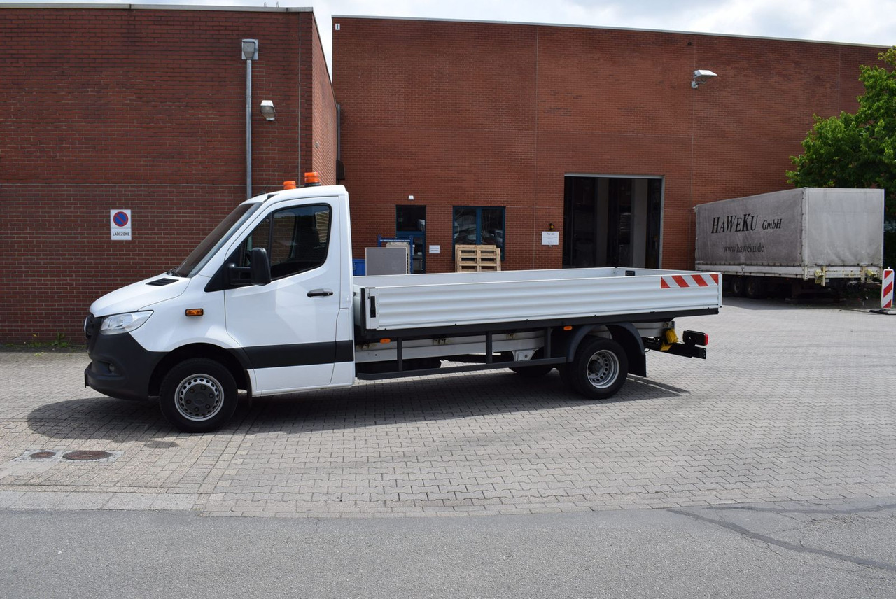 Mercedes-Benz Sprinter 514 Pritsche 4,30mAutomatik AHK 3,5 - Furgoneta caja abierta: foto 1 Mercedes-Benz Sprinter 514 Pritsche 4,30mAutomatik AHK 3,5 - Furgoneta caja abierta: foto 1