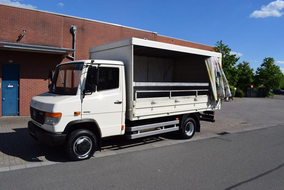 Mercedes-Benz Vario Vario 616 D GetränkeNutzlast 2450KG - Camión lona: foto 1 Mercedes-Benz Vario Vario 616 D GetränkeNutzlast 2450KG - Camión lona: foto 1