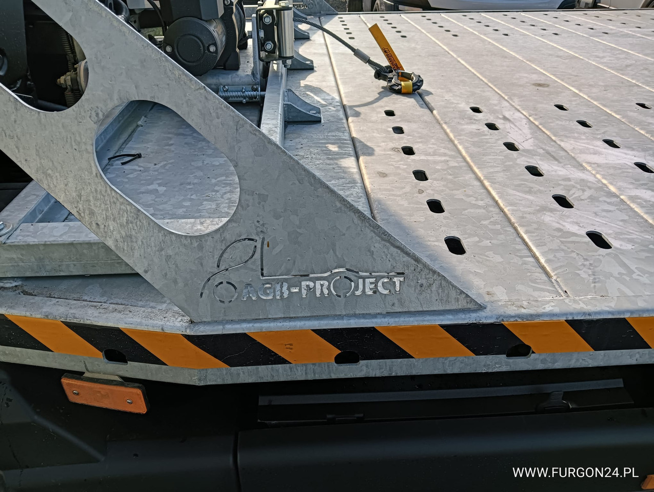 Camión portavehículos MERCEDES ATEGO 1018 POMOC DROGOWA LAWETA NR 665: foto 10