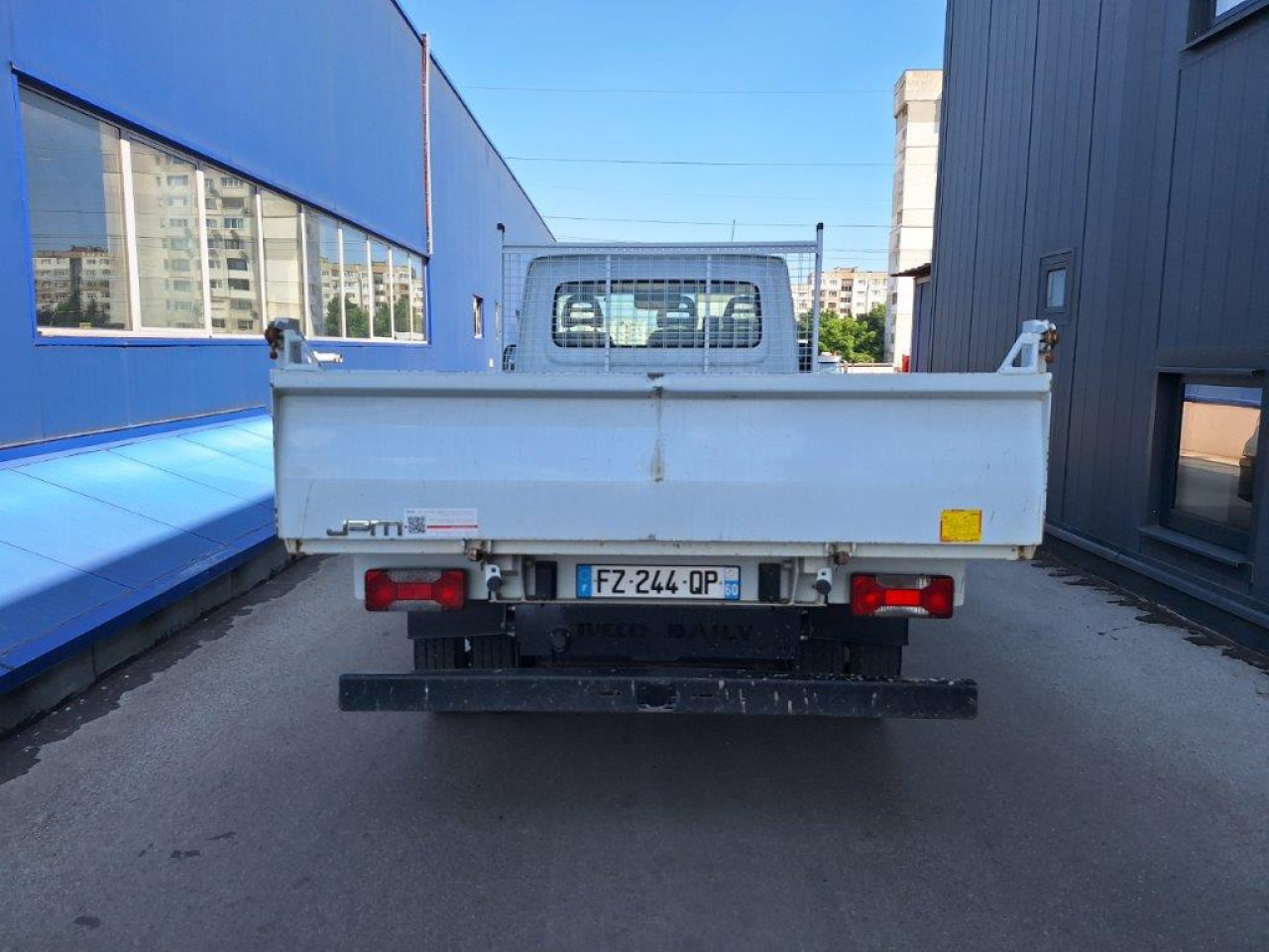 IVECO Daily 35C14 tipper - Furgoneta basculante: foto 5 IVECO Daily 35C14 tipper - Furgoneta basculante: foto 5
