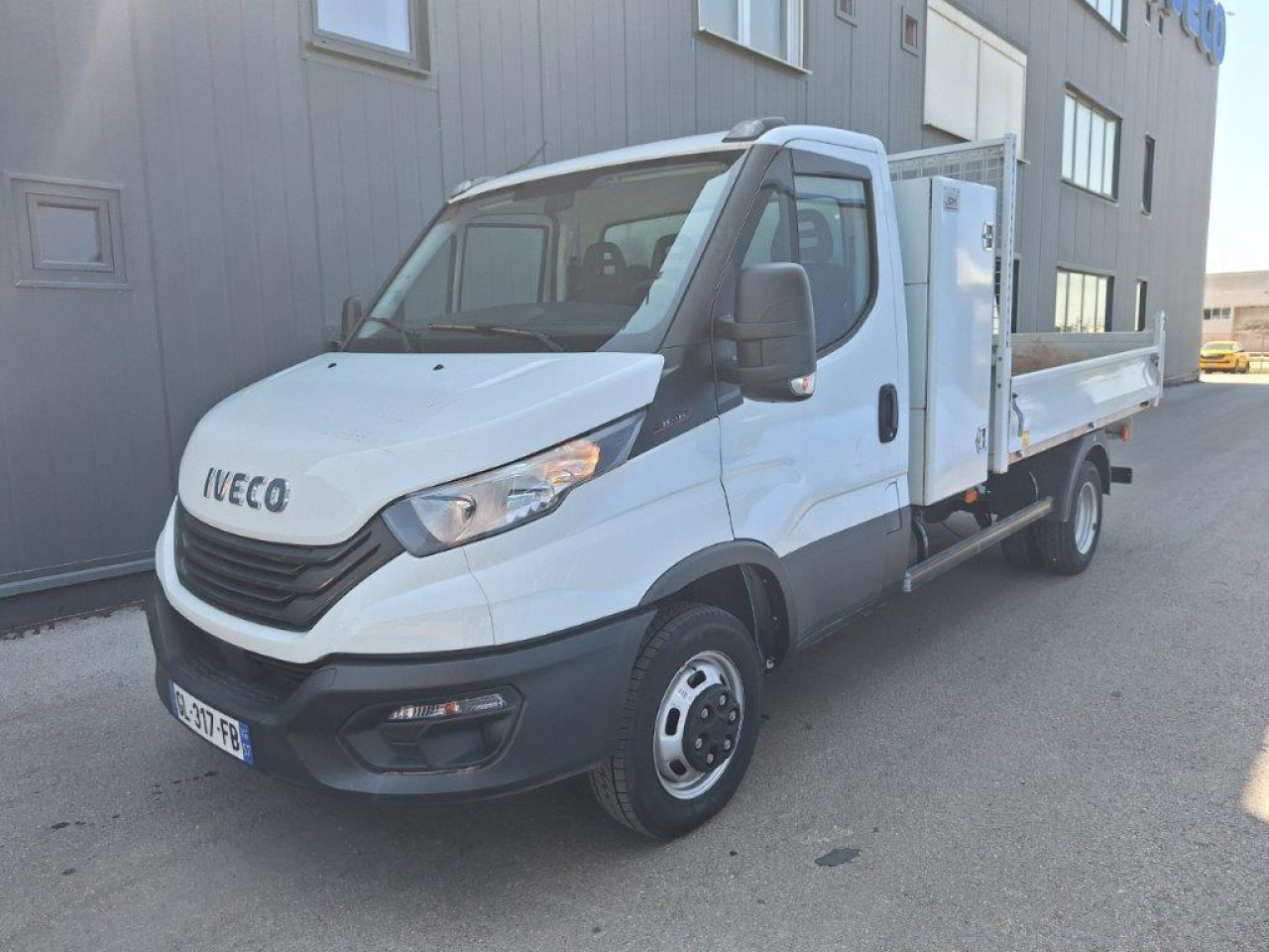 IVECO Daily 35C16 tipper - Furgoneta basculante: foto 1 IVECO Daily 35C16 tipper - Furgoneta basculante: foto 1