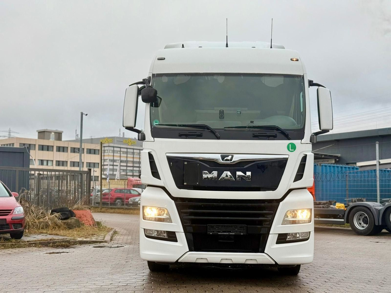 MAN TGX 18 460 Retarter+Standklima - Cabeza tractora: foto 2 MAN TGX 18 460 Retarter+Standklima - Cabeza tractora: foto 2