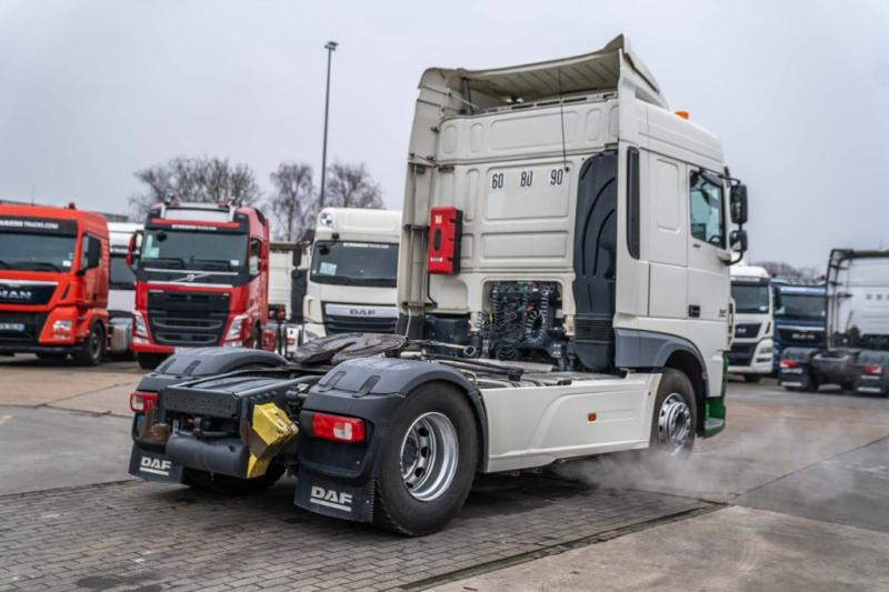 DAF XF 460 + HYDRAULIQUE - Cabeza tractora: foto 3 DAF XF 460 + HYDRAULIQUE - Cabeza tractora: foto 3