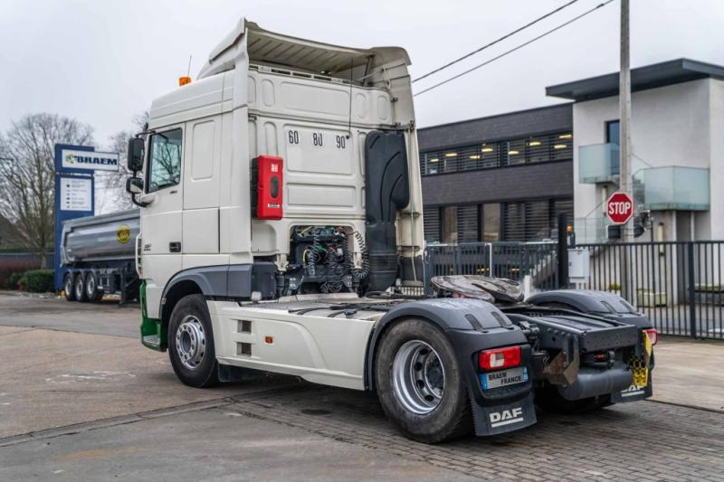 DAF XF 460 + HYDRAULIQUE - Cabeza tractora: foto 5 DAF XF 460 + HYDRAULIQUE - Cabeza tractora: foto 5