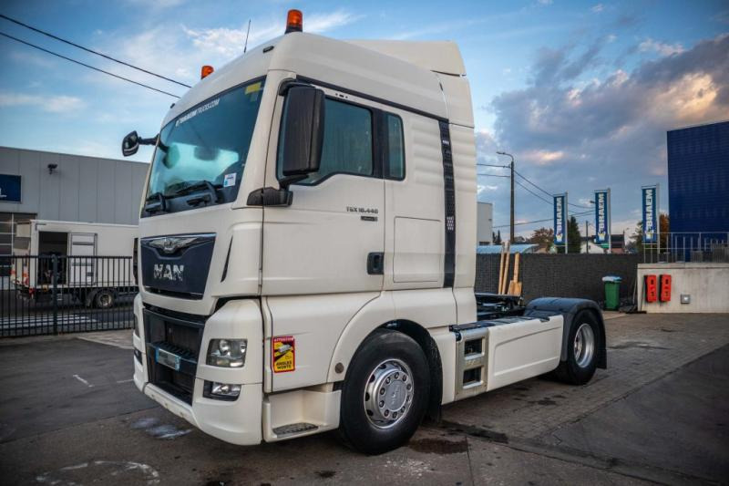 MAN TGX 18.440 XLX BLS+INTARDER - Cabeza tractora: foto 1 MAN TGX 18.440 XLX BLS+INTARDER - Cabeza tractora: foto 1