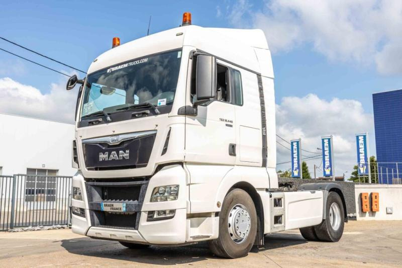 MAN TGX 18.440 XLX+INTARDER - Cabeza tractora: foto 1 MAN TGX 18.440 XLX+INTARDER - Cabeza tractora: foto 1