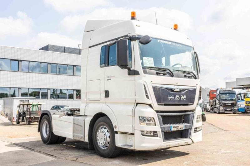 MAN TGX 18.440 XLX+INTARDER - Cabeza tractora: foto 3 MAN TGX 18.440 XLX+INTARDER - Cabeza tractora: foto 3