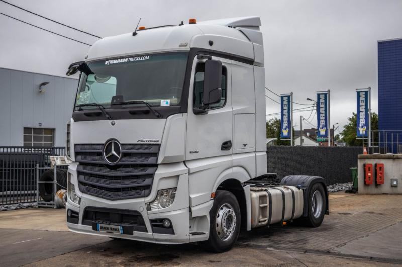 Mercedes ACTROS 1845 LS - Cabeza tractora: foto 1 Mercedes ACTROS 1845 LS - Cabeza tractora: foto 1