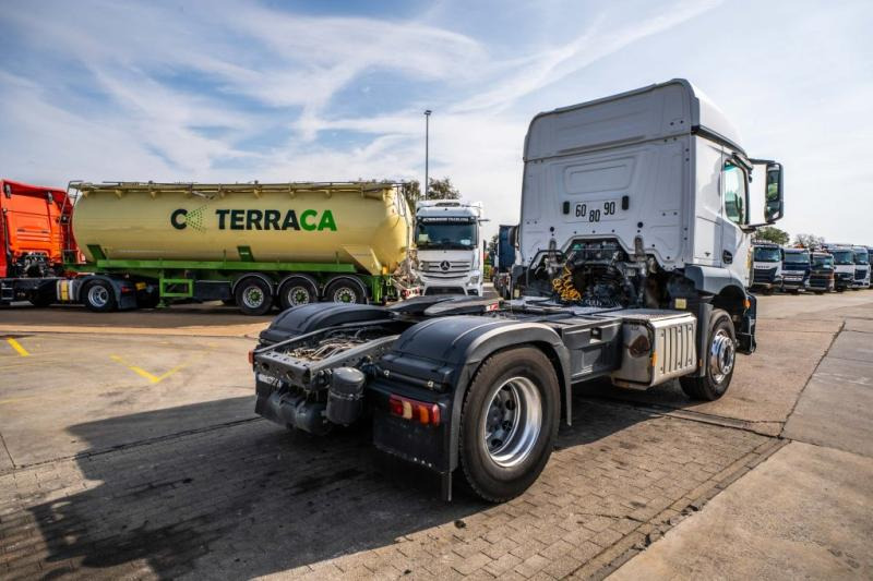 Mercedes AROCS 1843 LS ( NO ACTROS) - Cabeza tractora: foto 4 Mercedes AROCS 1843 LS ( NO ACTROS) - Cabeza tractora: foto 4