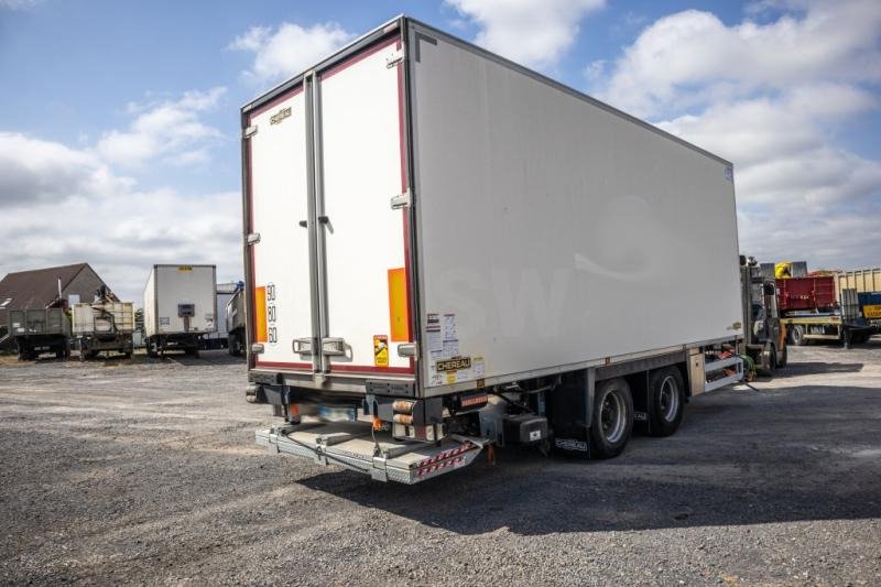 Chereau CHEREAU+CARRIER+DHOLLANDIA 2.5 T. - Remolque caja cerrada: foto 3 Chereau CHEREAU+CARRIER+DHOLLANDIA 2.5 T. - Remolque caja cerrada: foto 3