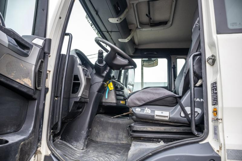 Camión hormigonera MAN TGS 32.360 BB+E6+MIXER 9M³: foto 7 Camión hormigonera MAN TGS 32.360 BB+E6+MIXER 9M³: foto 7